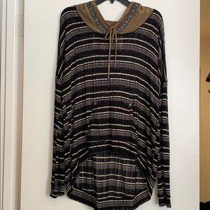 Long Sleeved Top with Gold Pattern & Hood